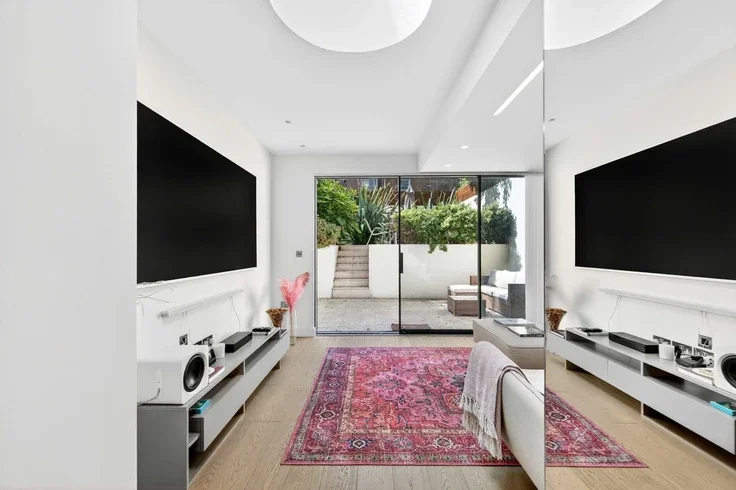 Flat Edbrooke Road in City of Westminster
