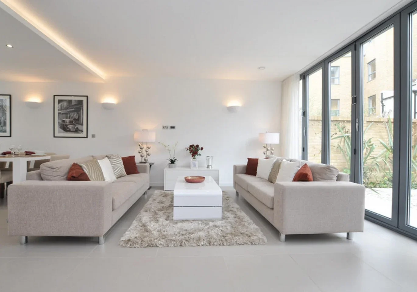 Room Newington Green Road in Greater London
