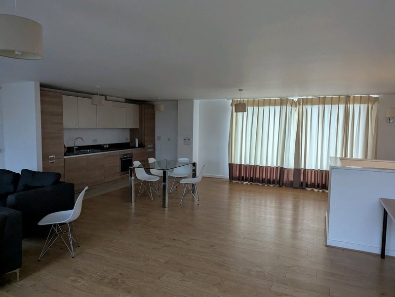Flat Empire Way in Greater London