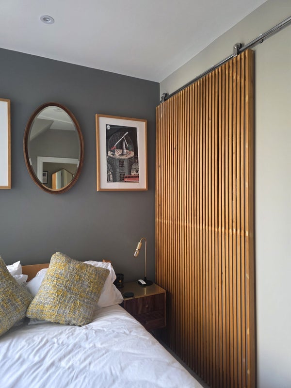Room Jubilee Street in Greater London