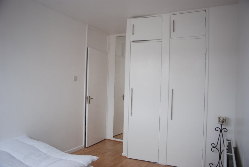 Room Petworth Street in Greater London
