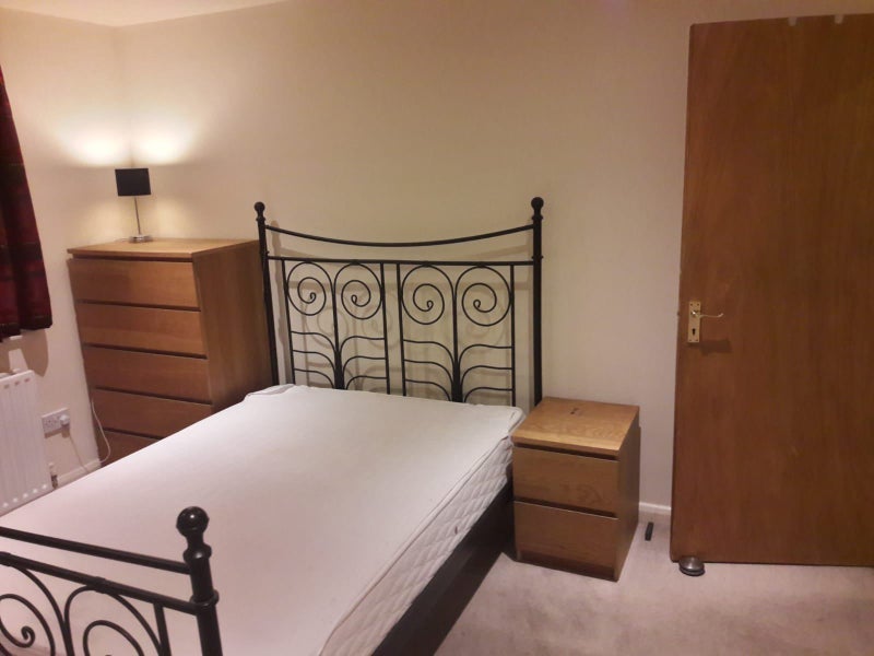 Room Springwood Gardens in Nottingham