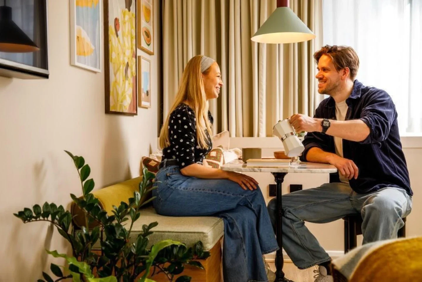 Flat Hackney Road in Greater London