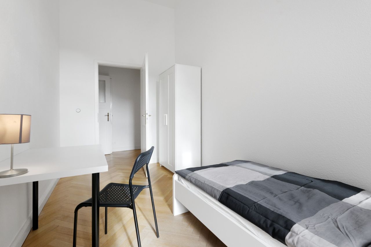 Zimmer Hohenzollerndamm in Berlin