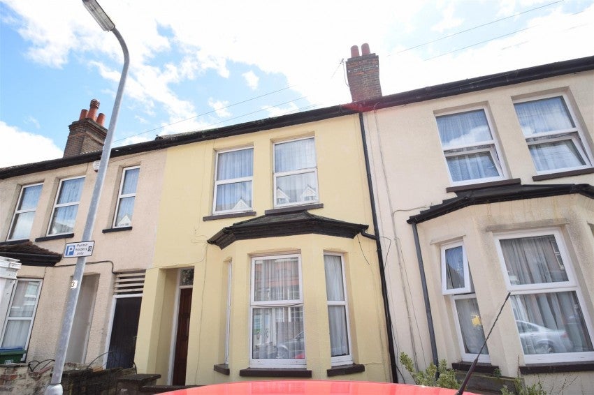 House Cassio Road in Watford