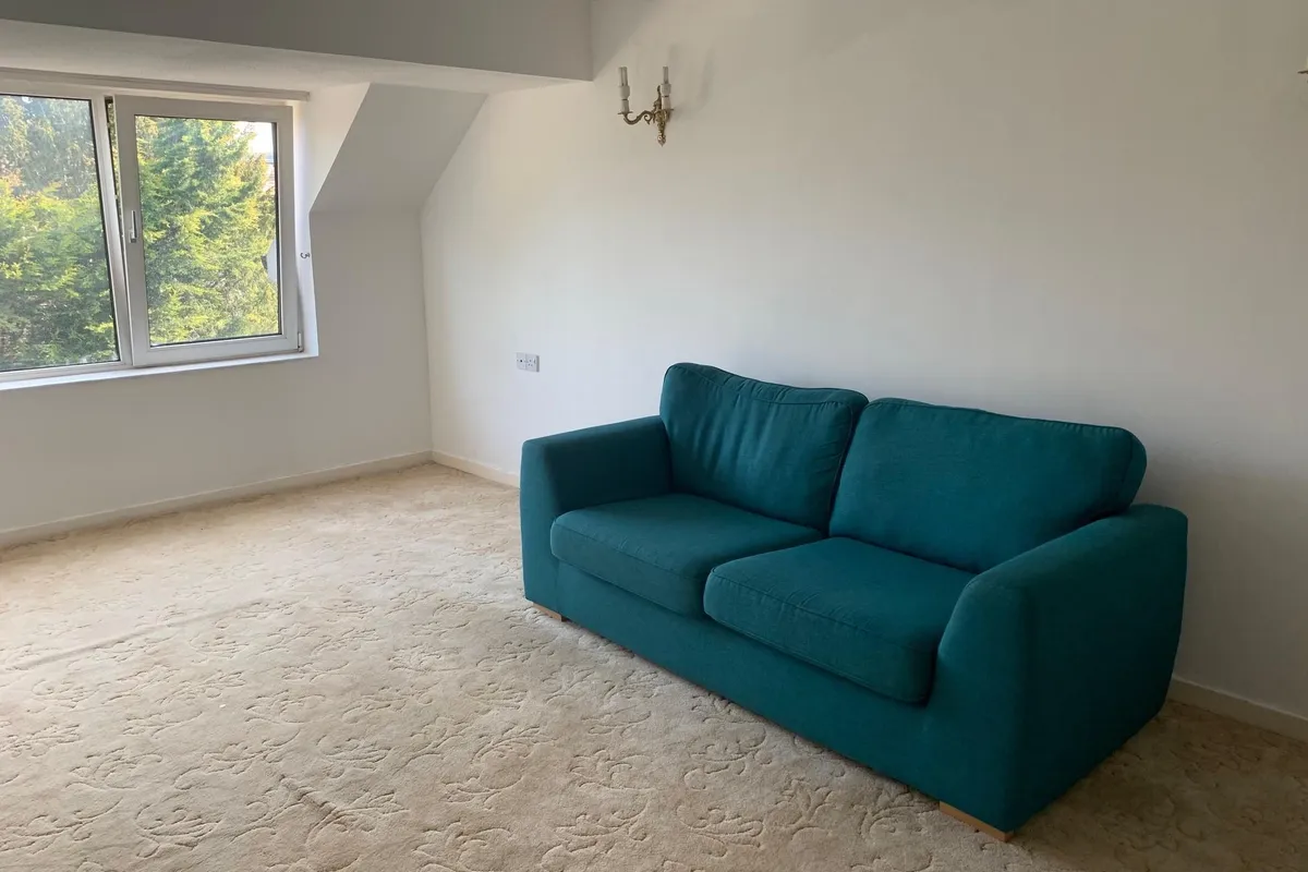 Flat Cassio Road in Watford