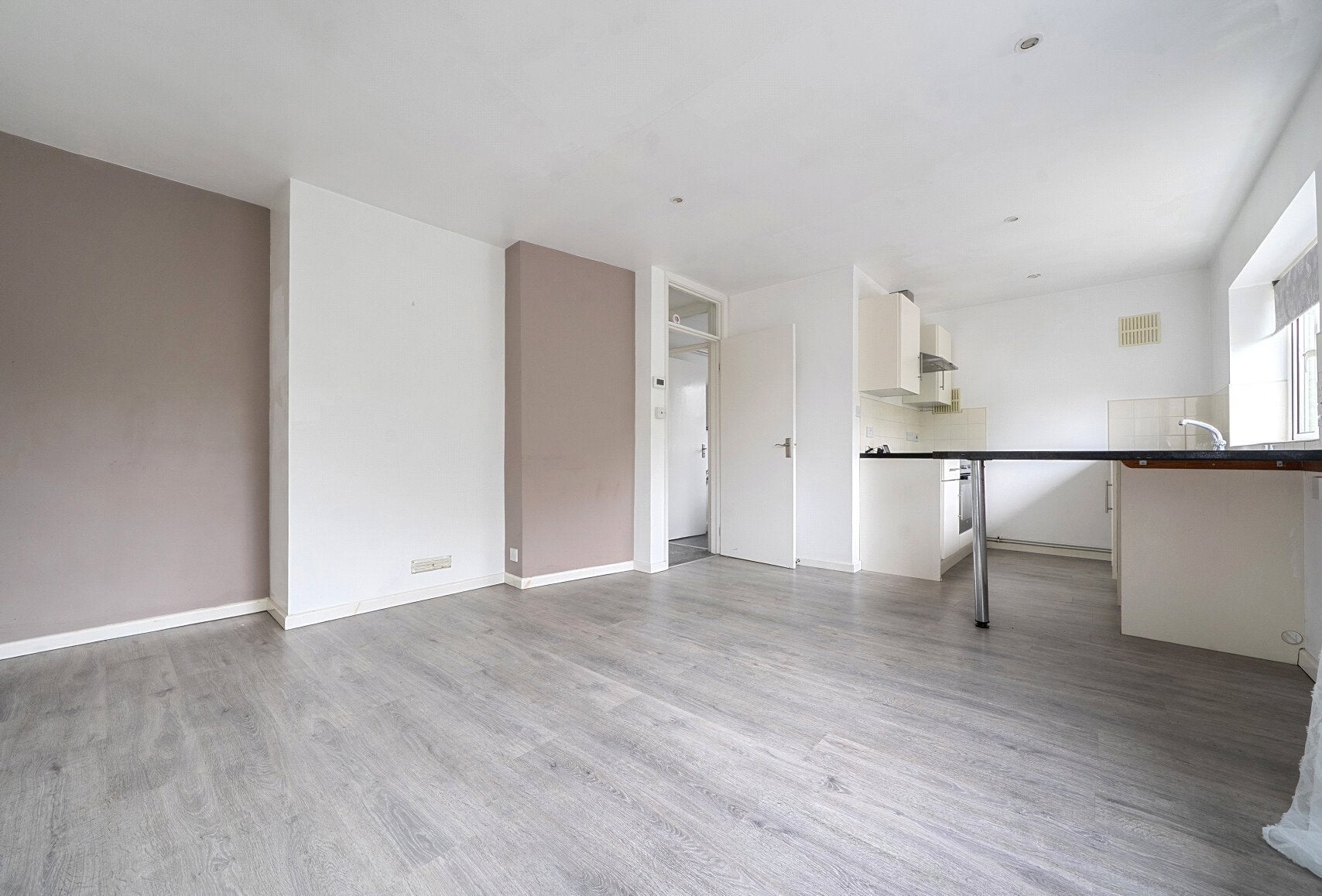 Flat Chelsea Close in Keynsham