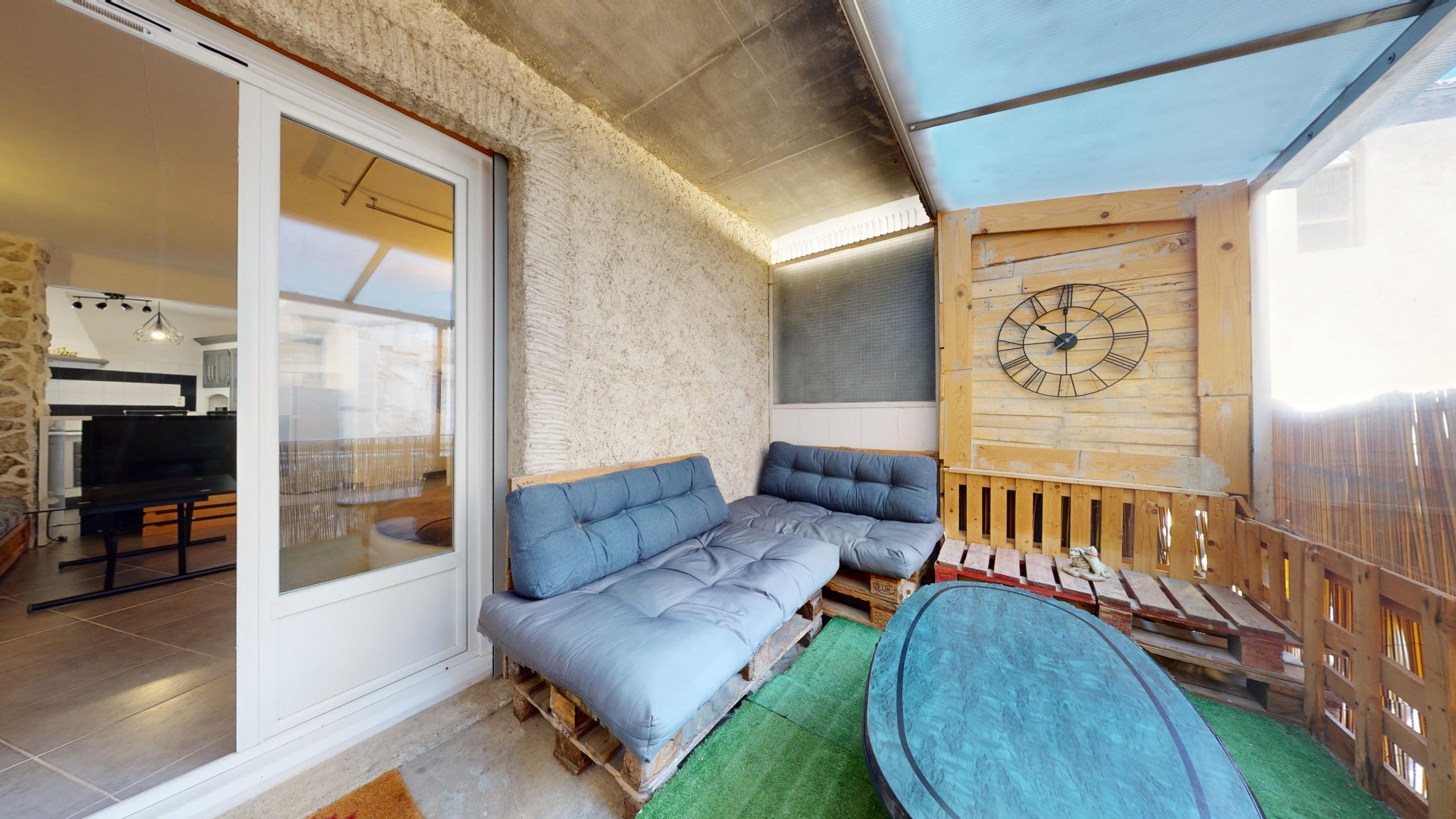 Flat Place Émile Zola in Carpentras