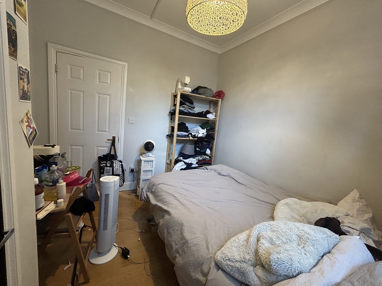 Room Kilburn High Road in Greater London