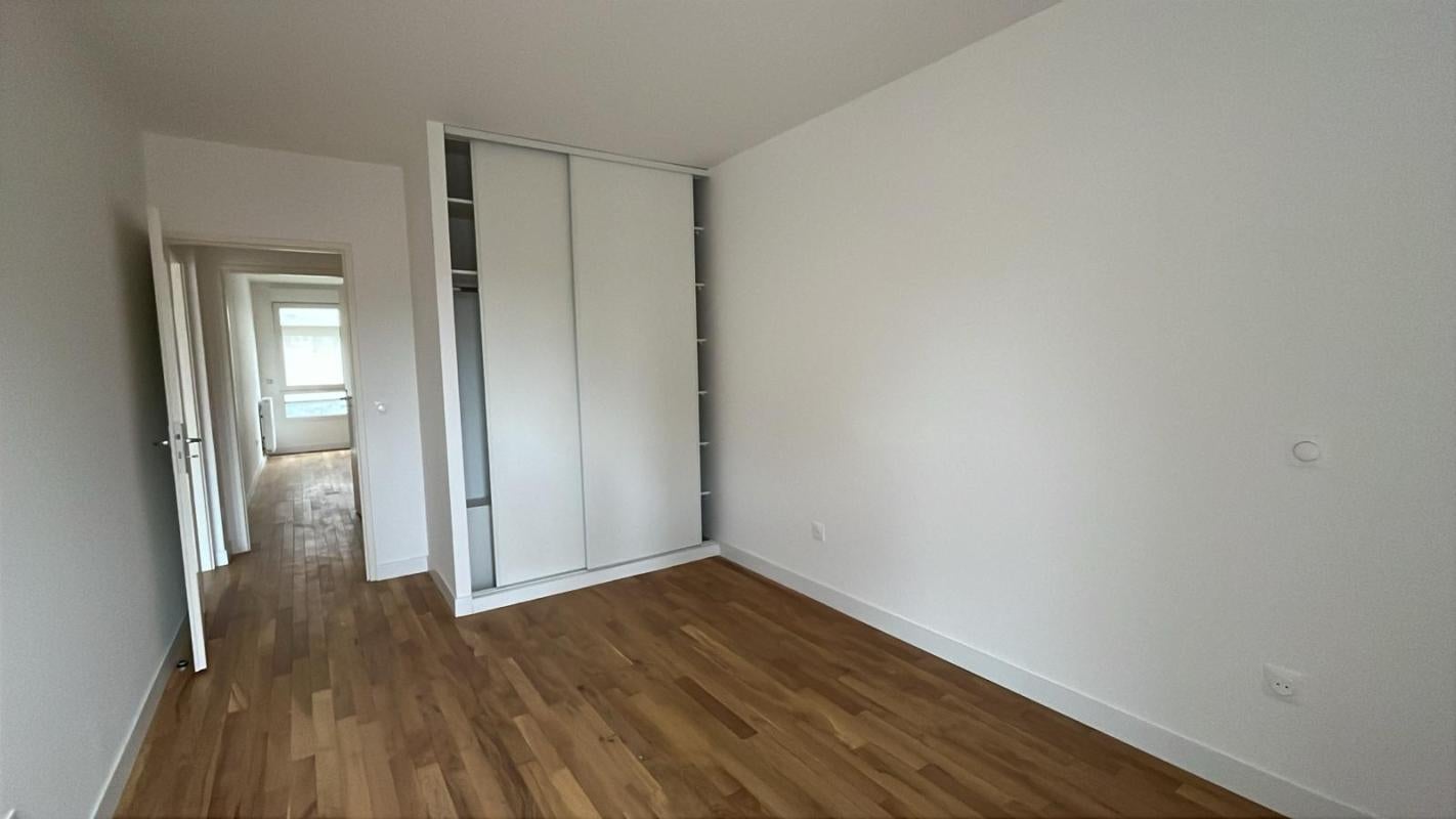 Flat Boulevard Charles de Gaulle in Colombes