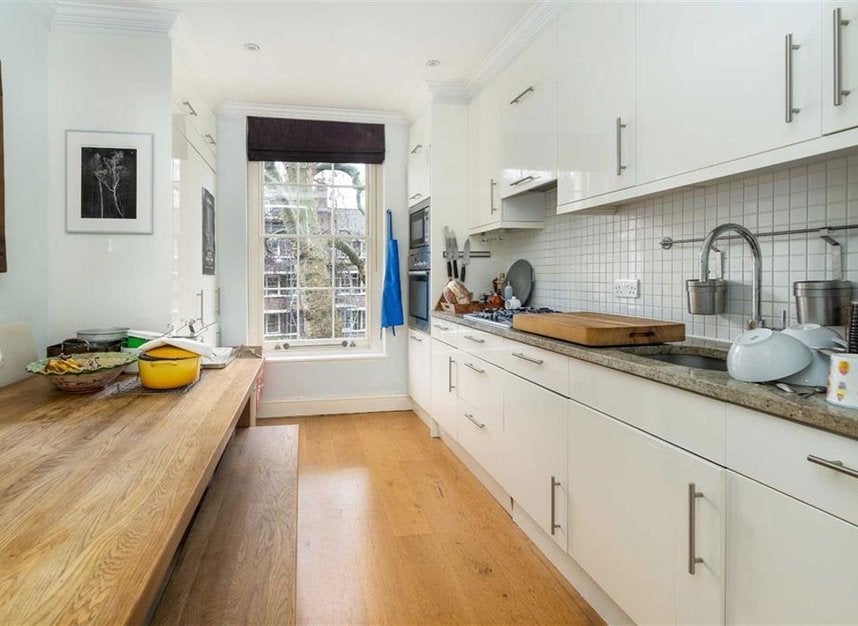 Flat Nelson Square in Greater London