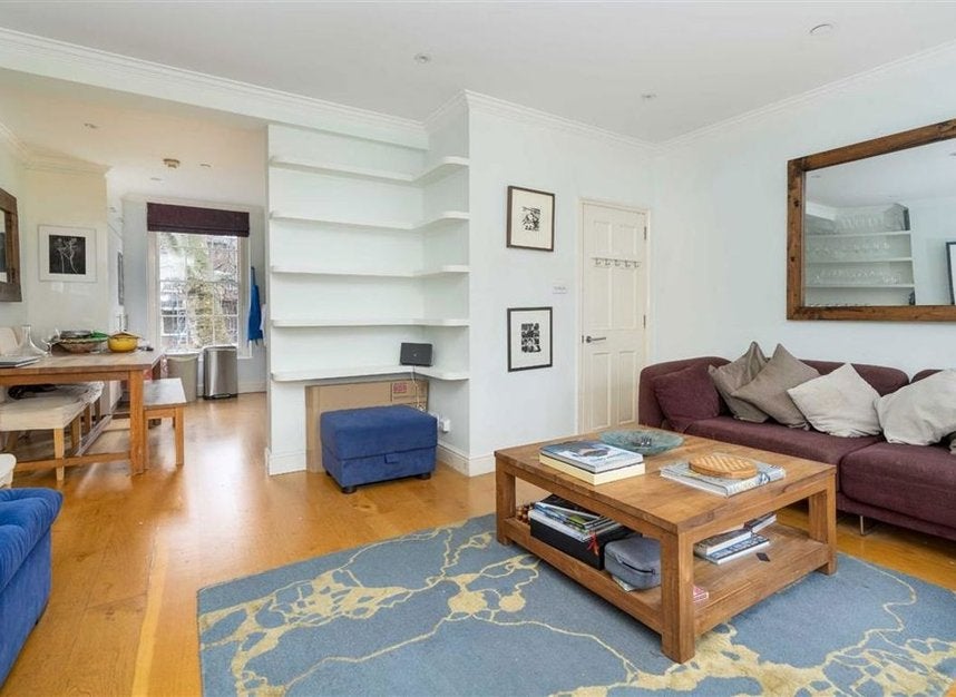 Flat Nelson Square in Greater London