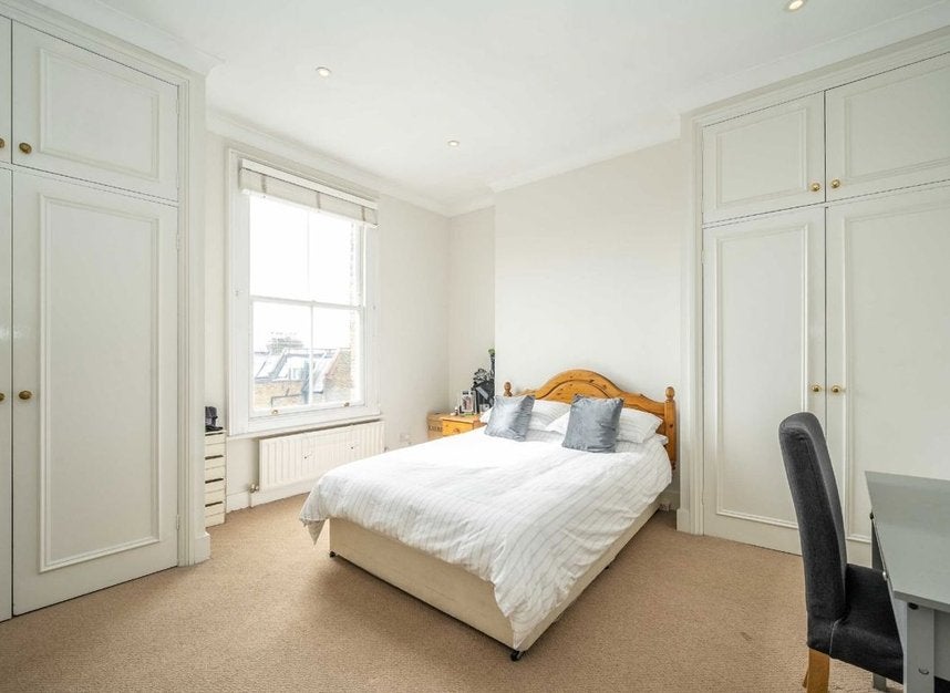 Flat Fulham Road in Greater London