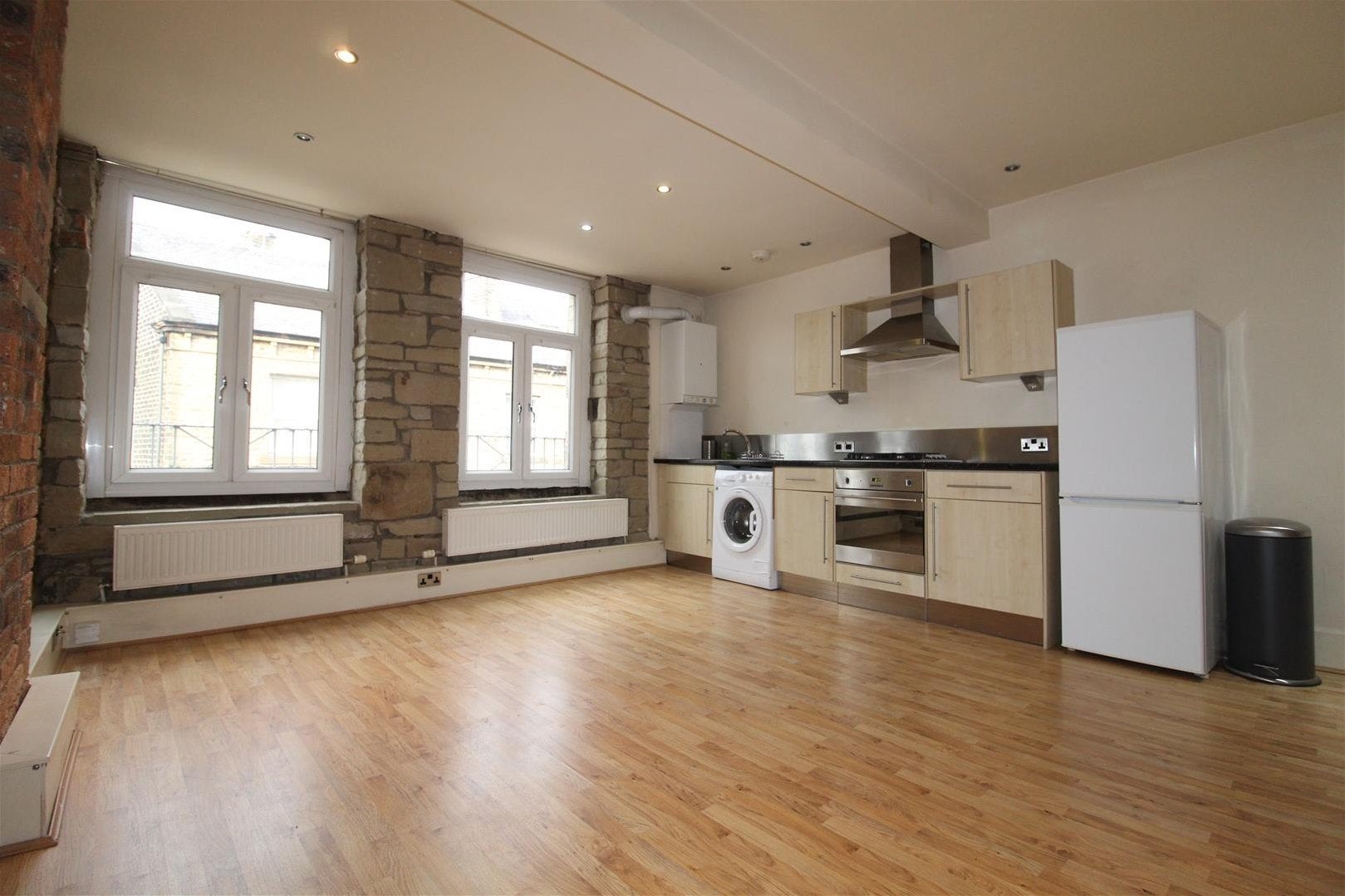 Flat Saddleworth Road in Calderdale