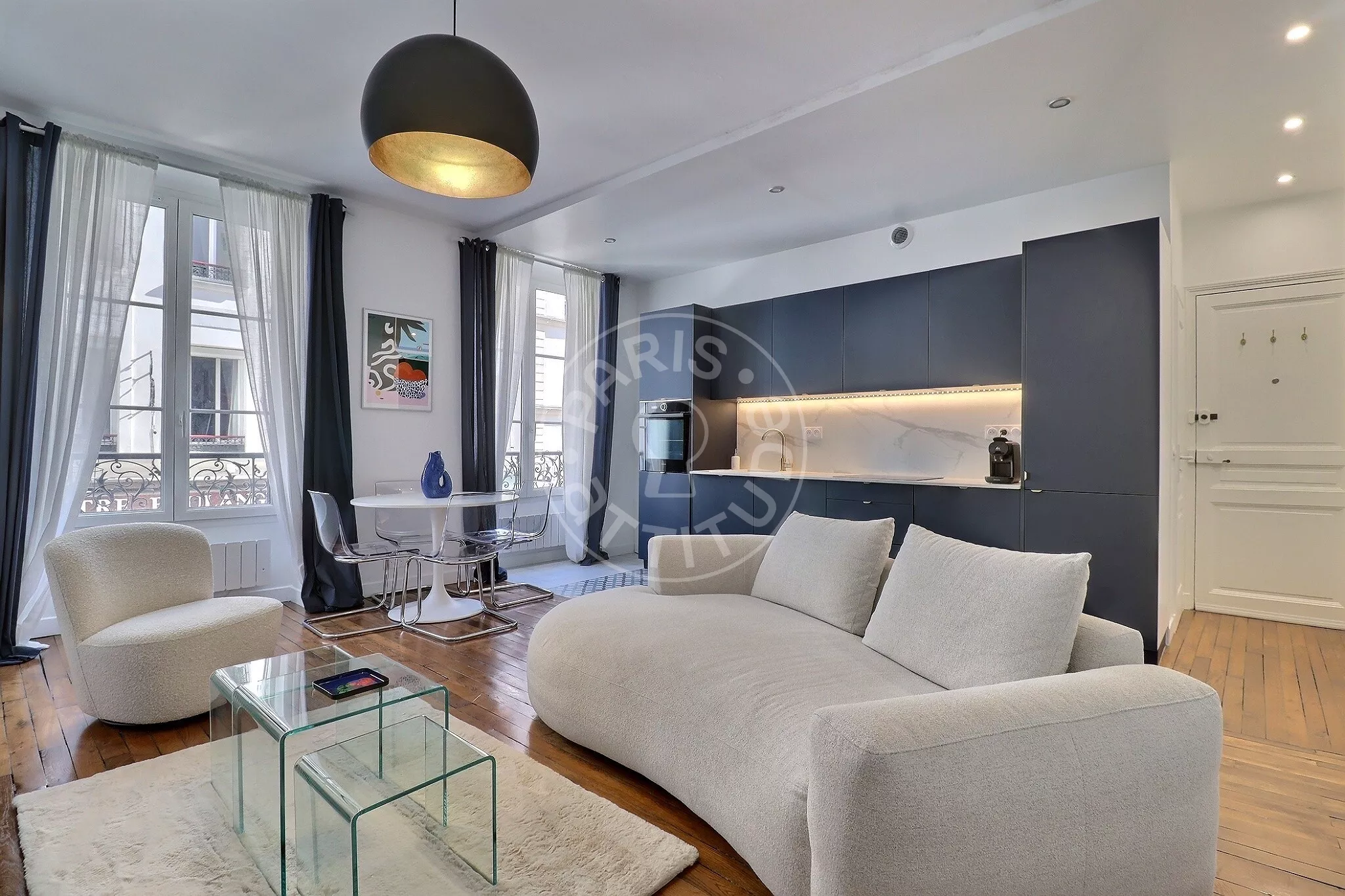 Flat Rue de Montreuil in Paris