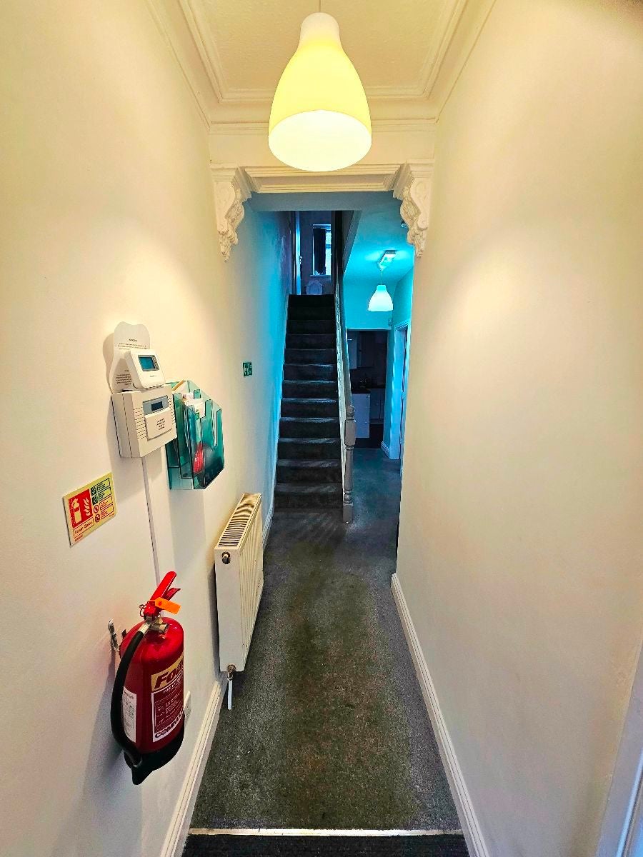 Room Carrill Grove in Manchester