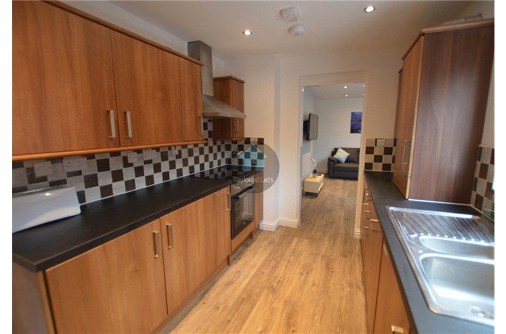House Simonside Terrace in Newcastle upon Tyne