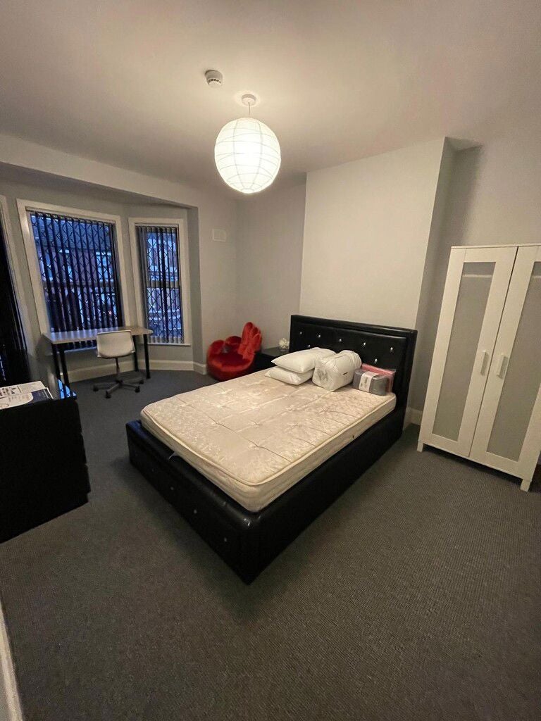 Room Priory Street in Coventry