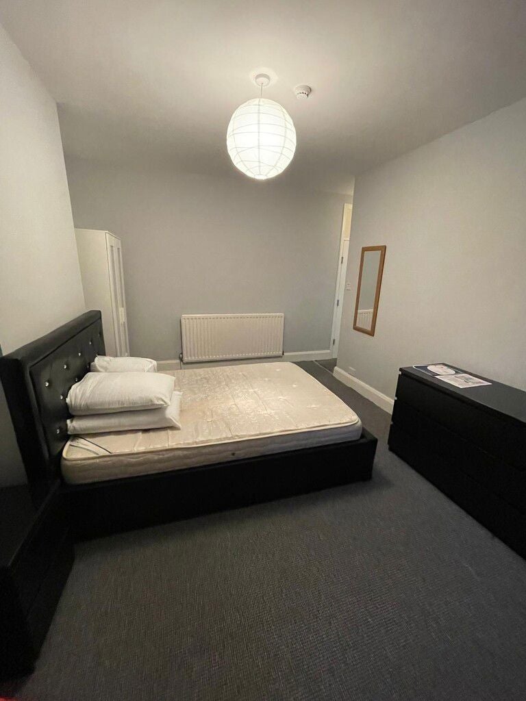 Room Priory Street in Coventry