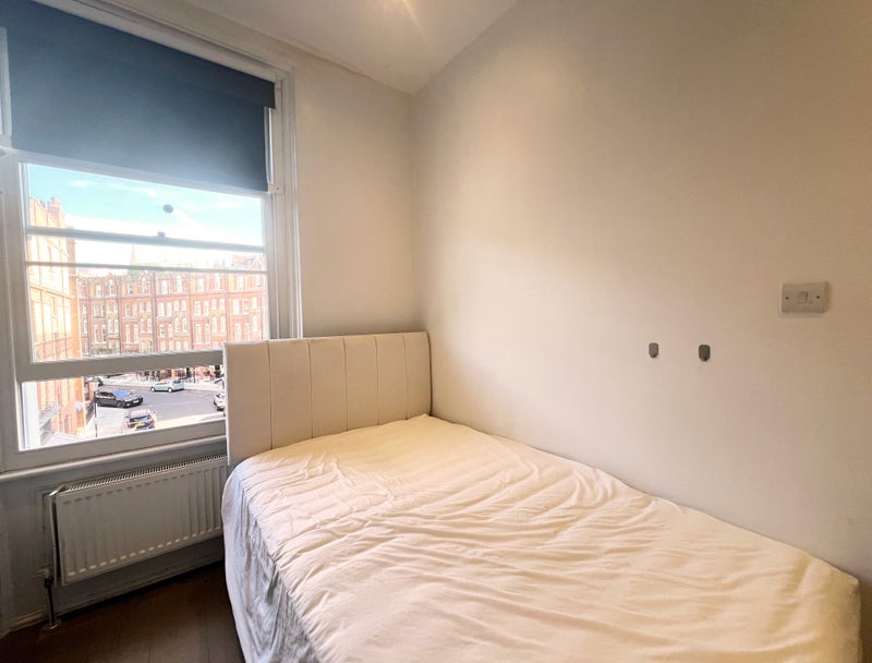 Room Old Brompton Road in Greater London