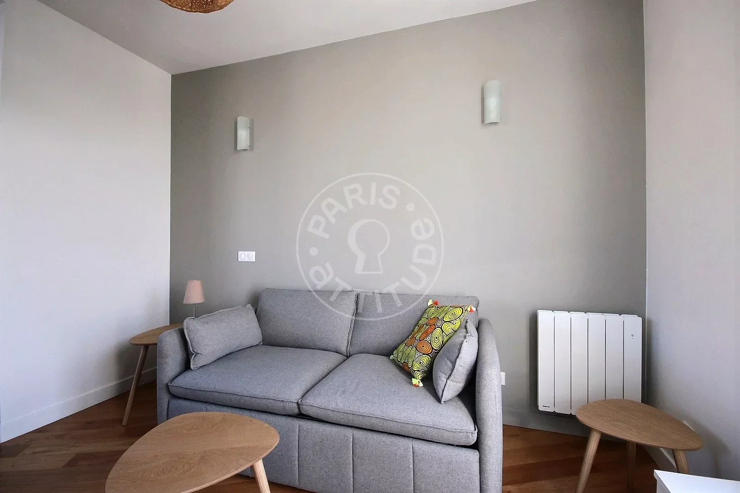 Flat Rue Tourlaque in Paris