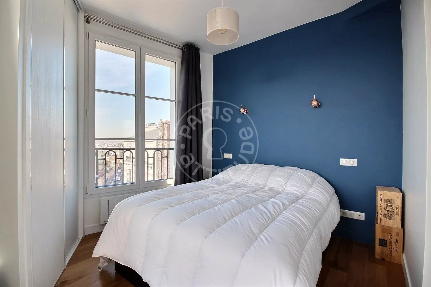 Flat Rue Tourlaque in Paris
