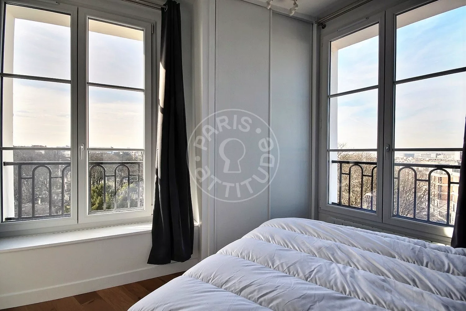 Appartement Rue Tourlaque à Paris