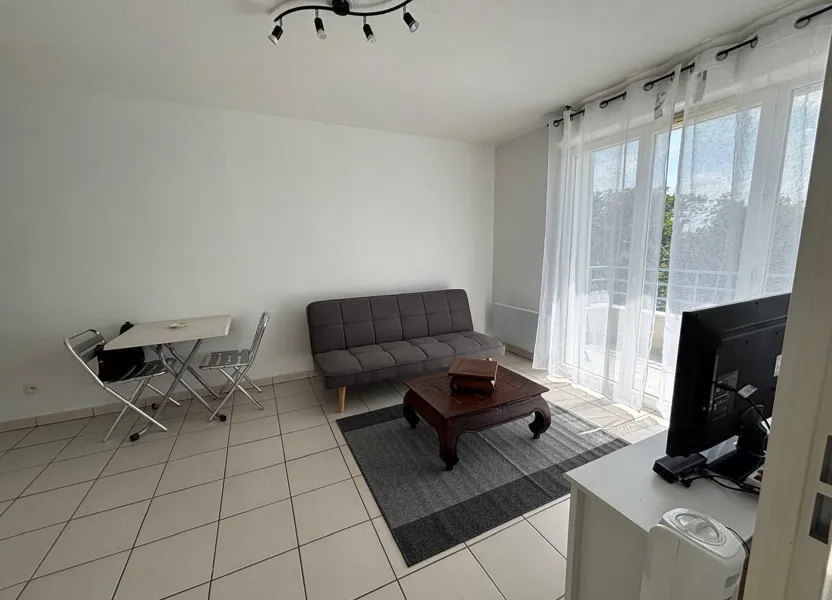 Appartement Chemin des Plateaux à Floirac