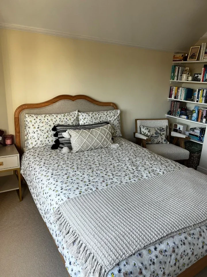 Room Bracken Road in Maidenhead