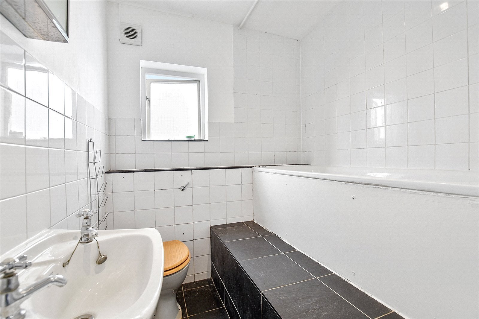 Flat Clapham Common West Side in Greater London