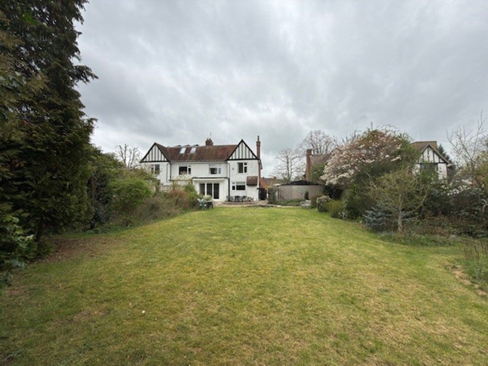 House Kimbolton Road in Bedford