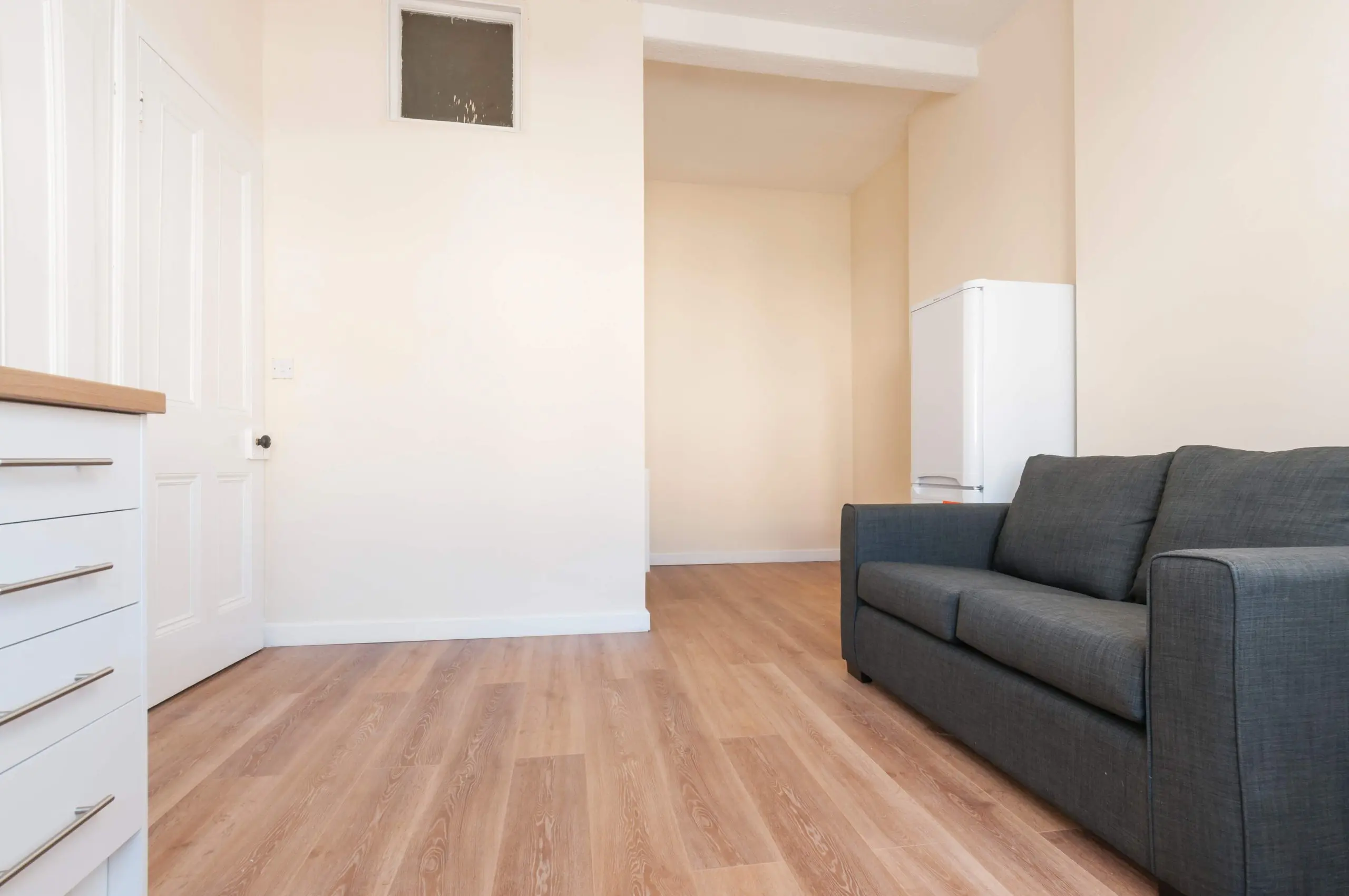 Flat Slateford Road in City of Edinburgh