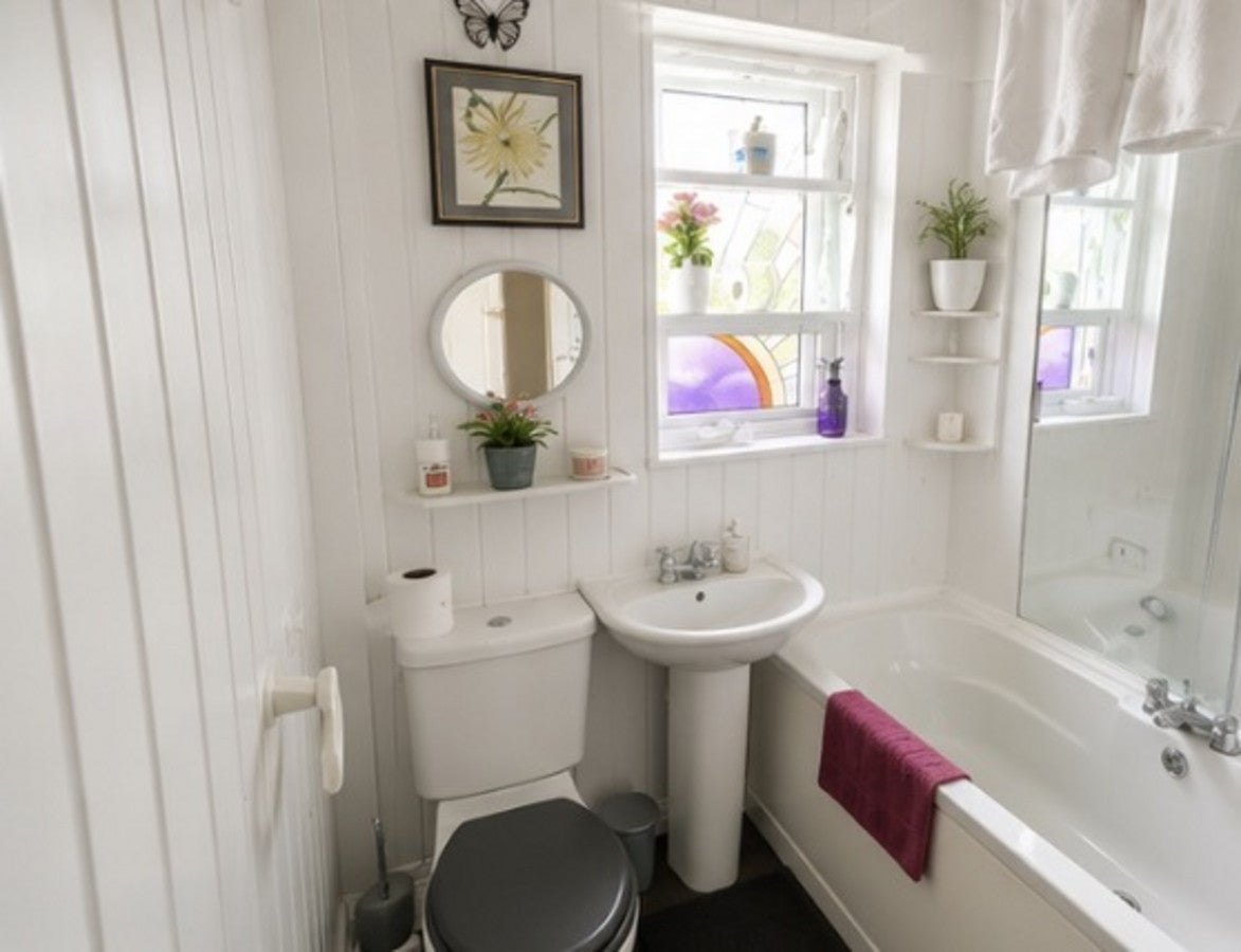 Room Cinderford Way in Greater London