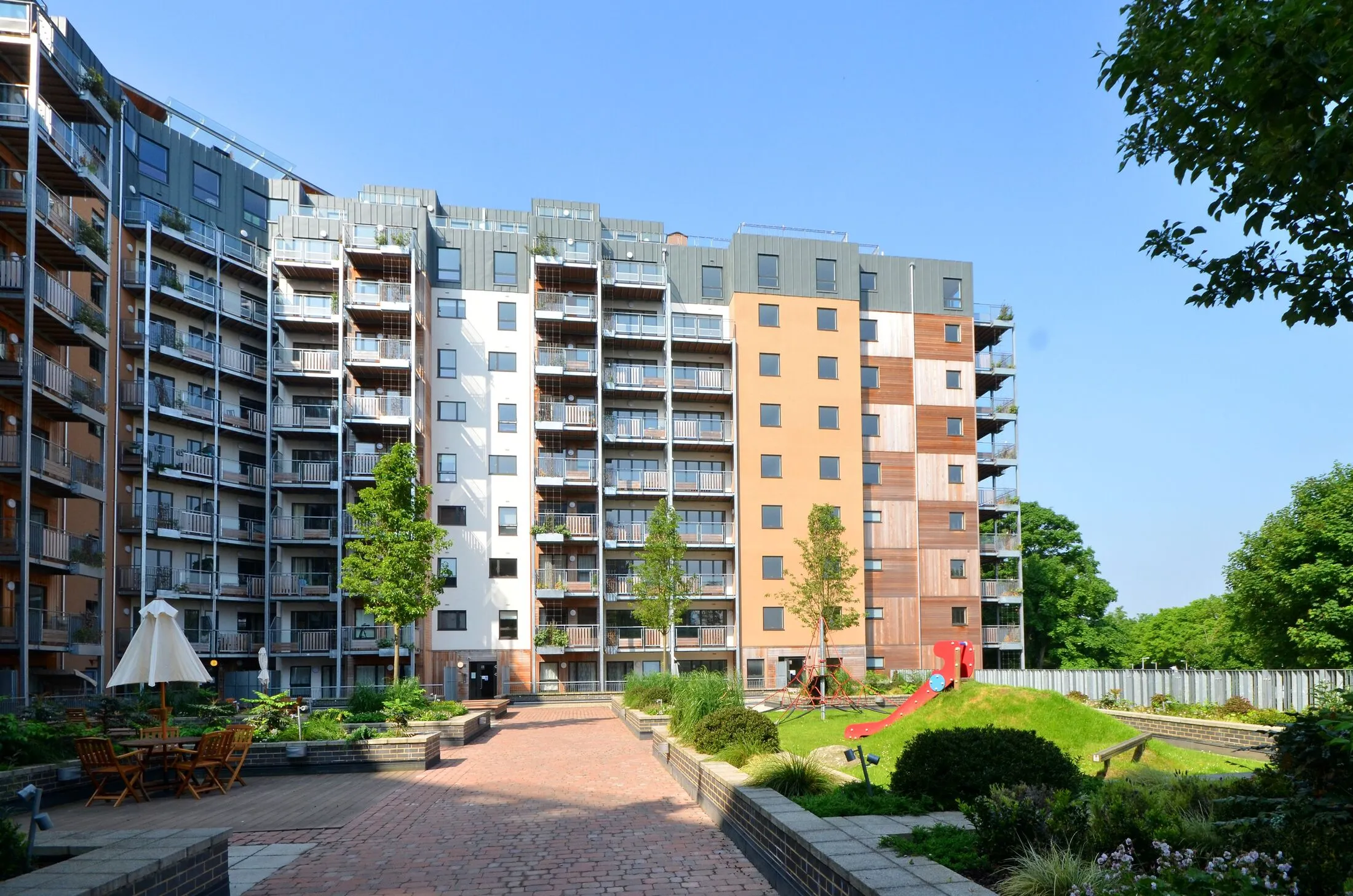 Flat Restell Close in Greater London