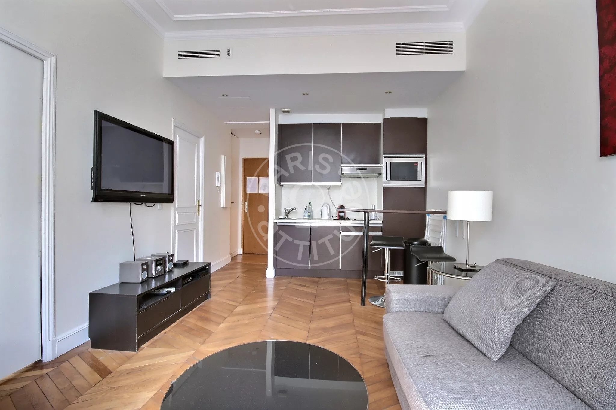 Appartement Rue de Ponthieu à Paris