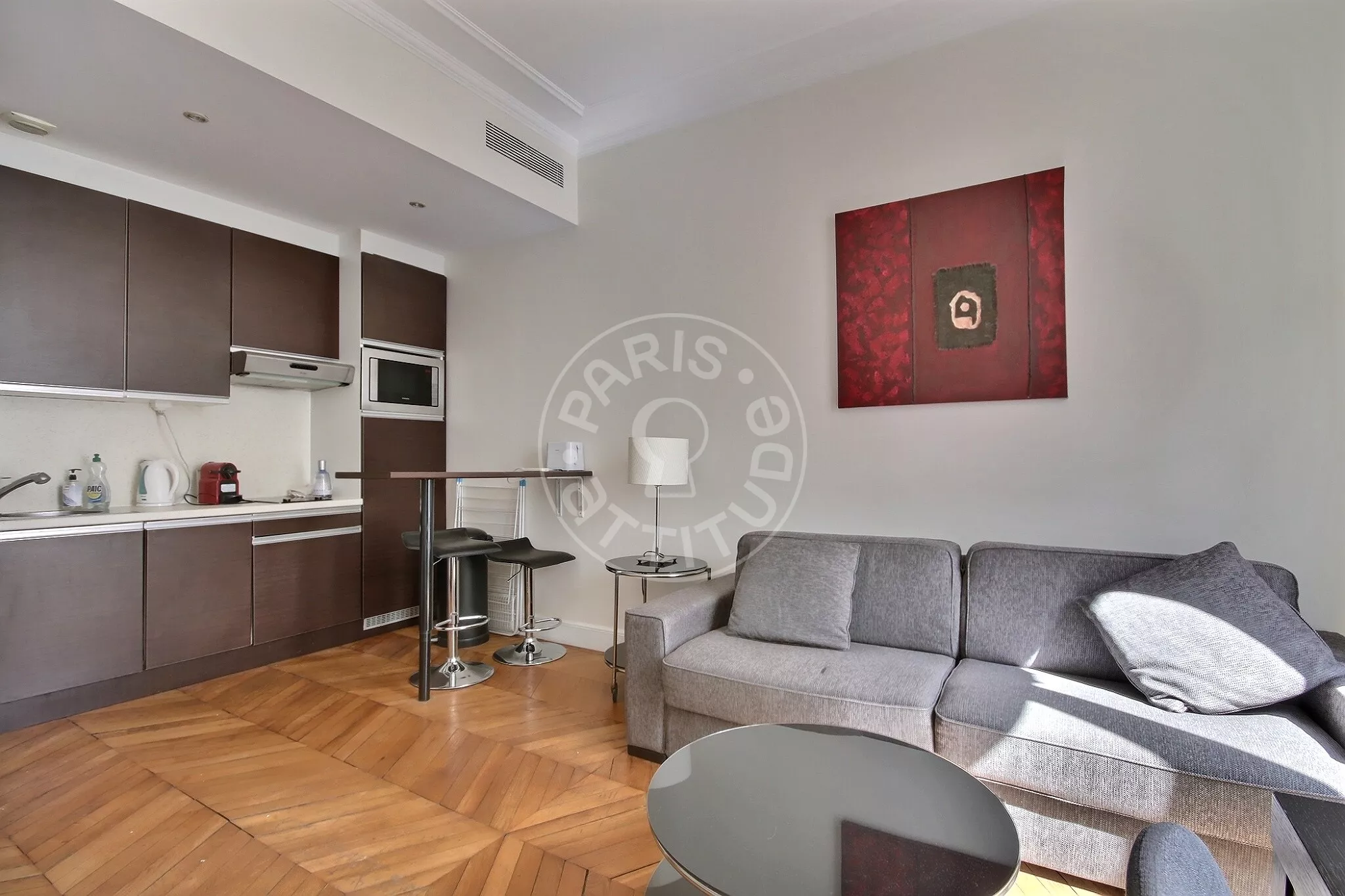 Appartement Rue de Ponthieu à Paris