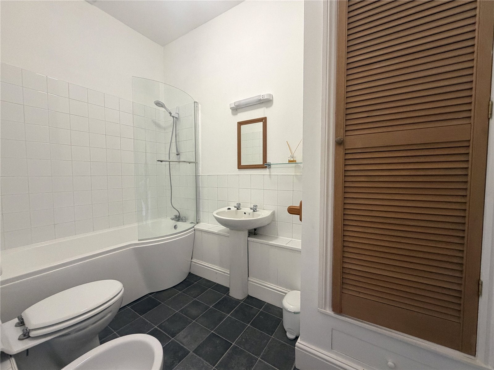 Flat Frampton Street in City of Westminster