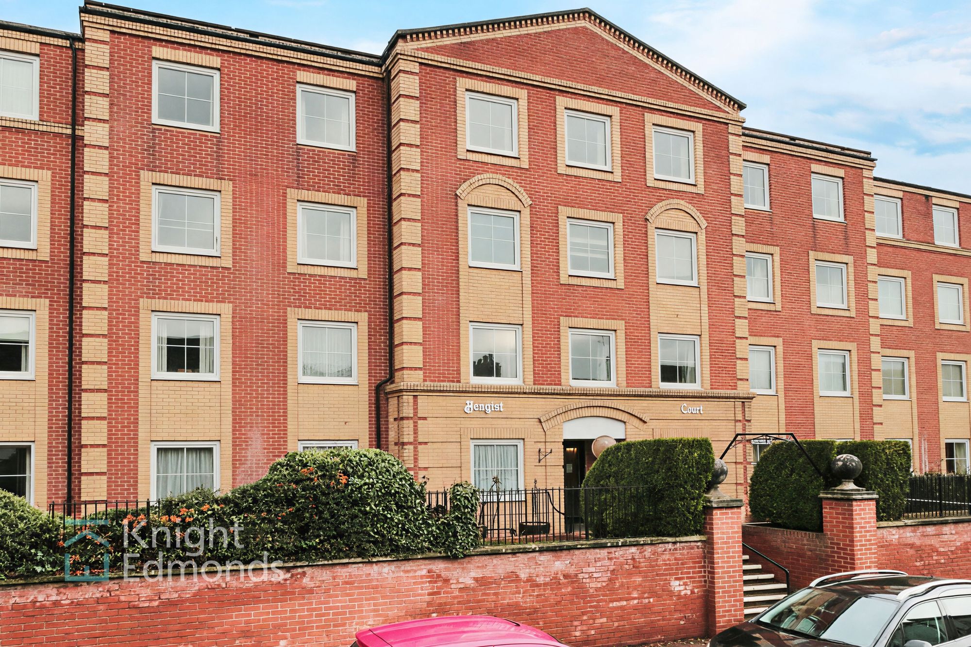 Flat Marsham Street in Maidstone