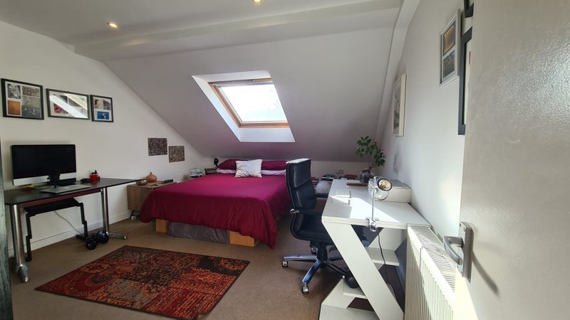 Room Bishops Way in Greater London