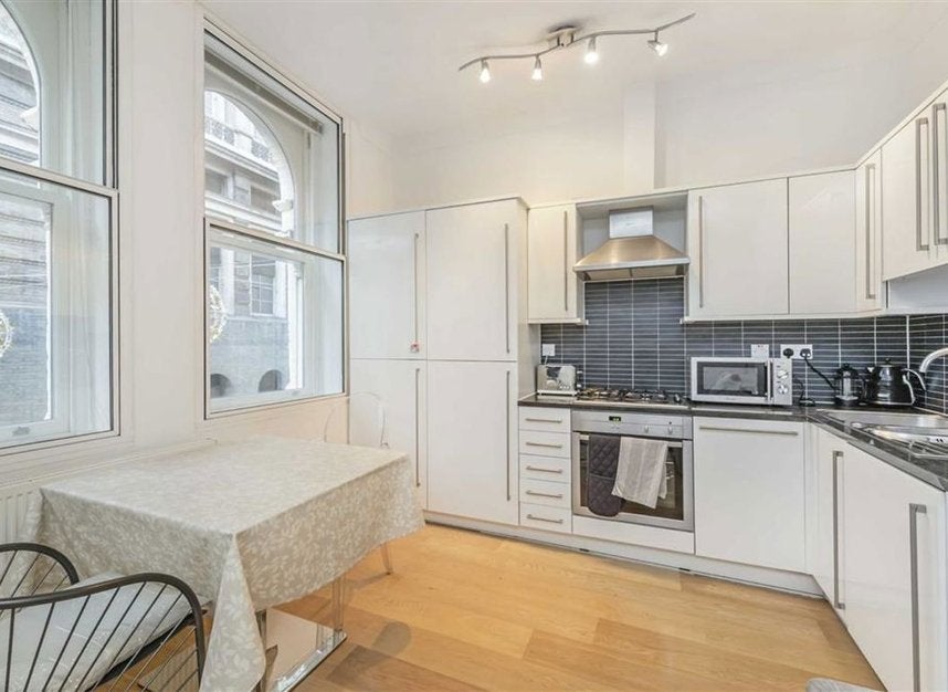 Flat Villiers Street in City of Westminster