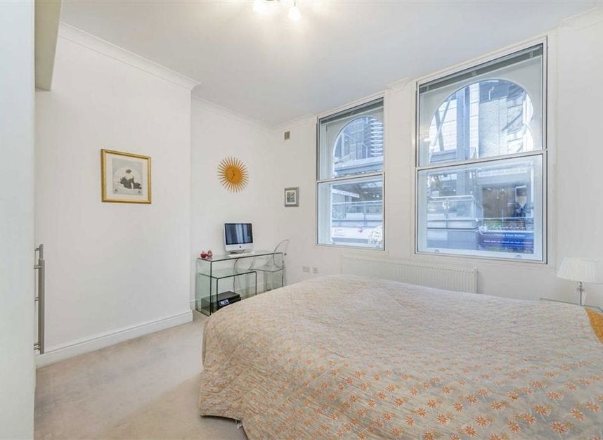 Flat Villiers Street in City of Westminster