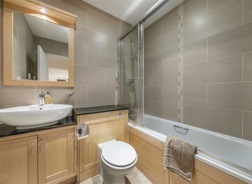 Flat Villiers Street in City of Westminster
