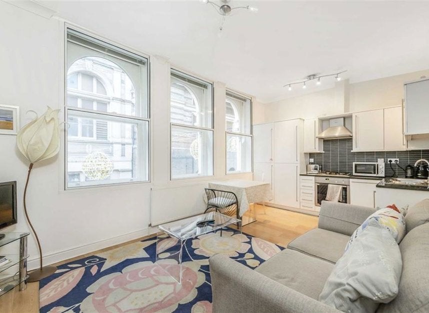 Flat Villiers Street in City of Westminster