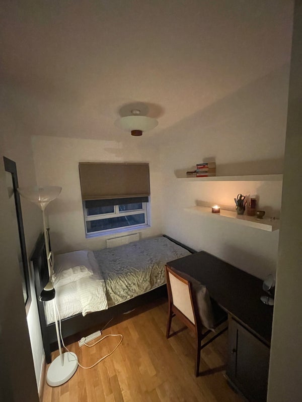 Room Pratt Street in Greater London