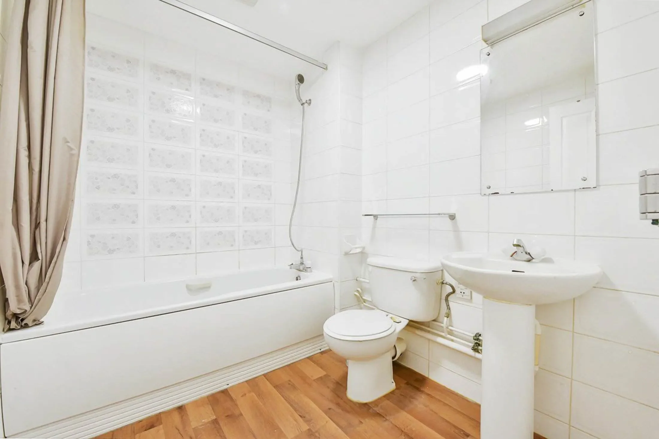 Flat Conant Mews in Greater London