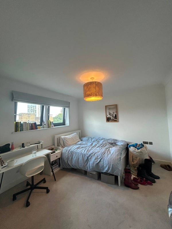 Room Hardinge Street in Greater London