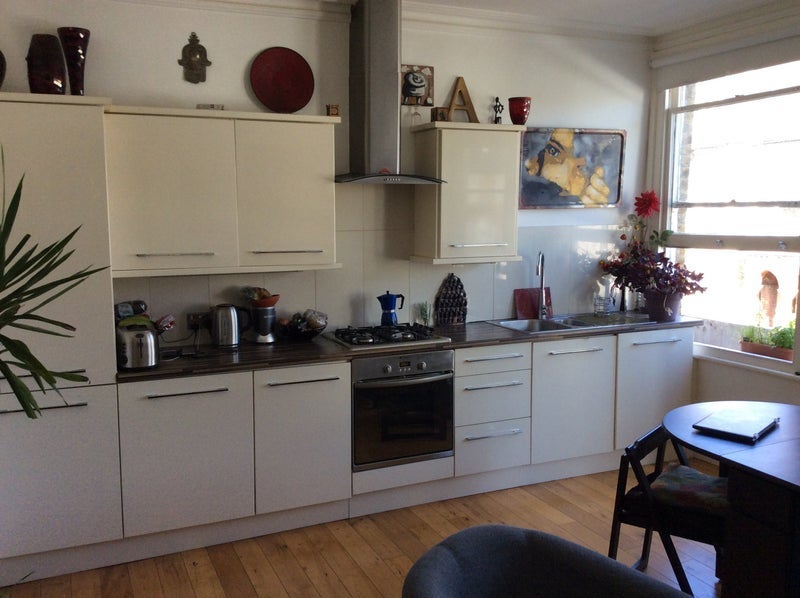 Room Elm Park in Greater London