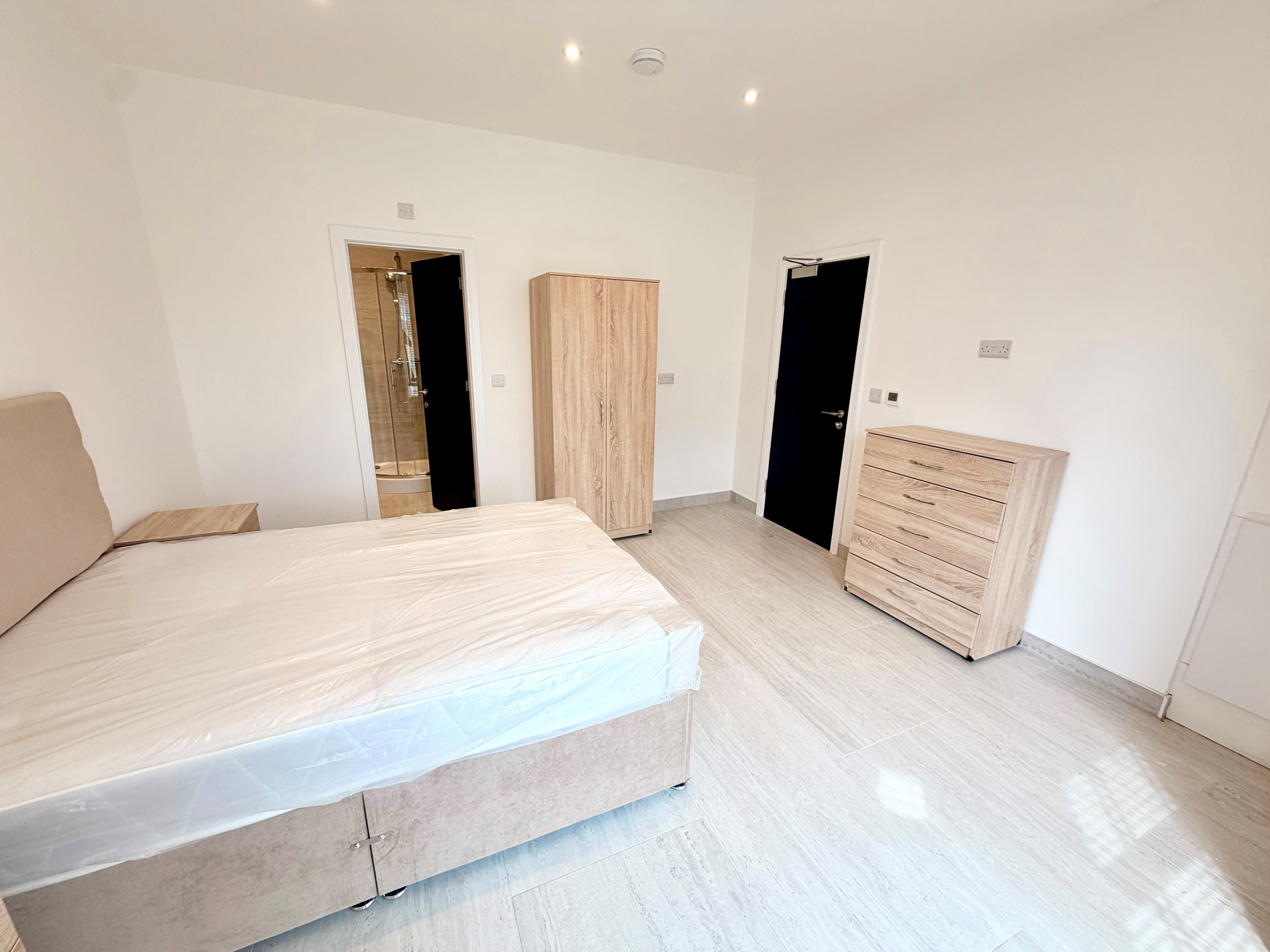 Room Tamworth Road in Nottingham