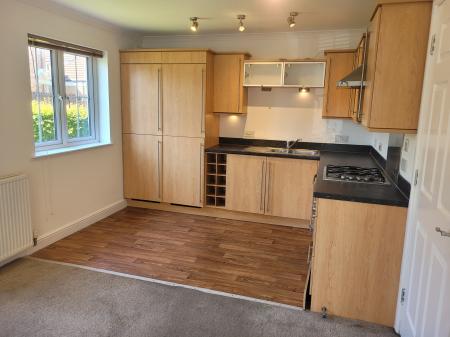 Flat Wilkie Place in Larbert