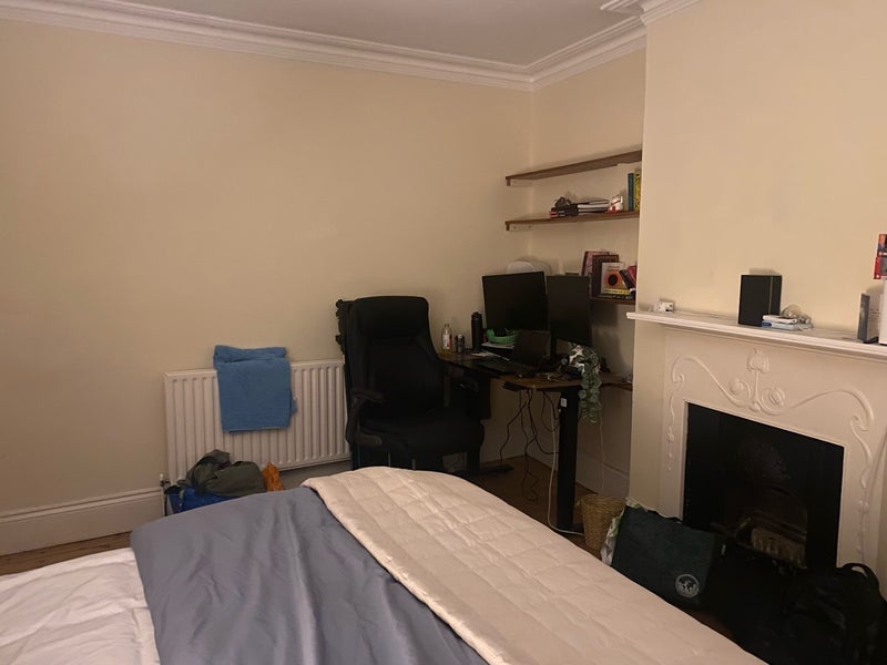 Room Aristotle Road in Greater London